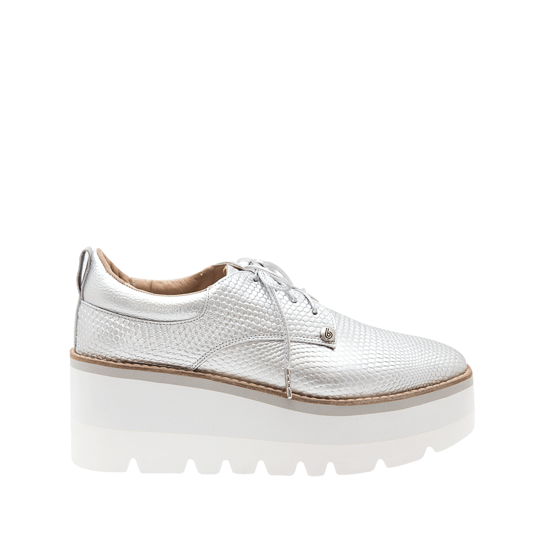 Silver gray leather lace-up shoe – BorderlessBridge.LLC